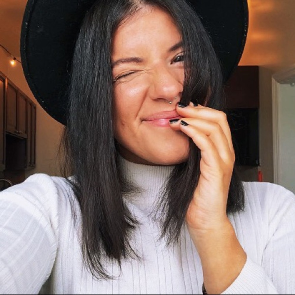 Meet your Posher, Christina